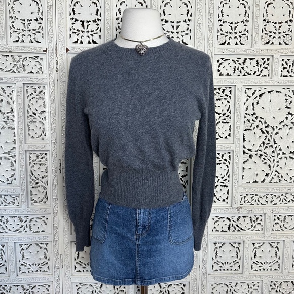 J Crew Cropped Fit 100% Cashmere Gray Long Sleeve Crewneck Sweater Sz Small - Picture 1 of 7